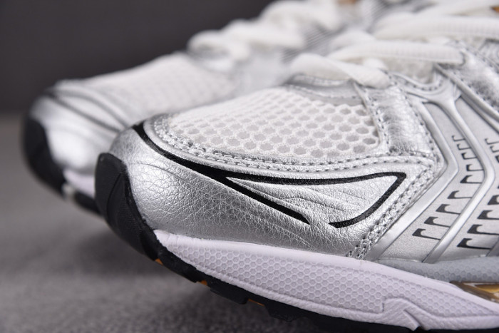 As*ic*s gel kayano 14 (silver / gold) 1201a019-102