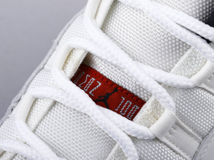 jordan 11 retro platinum tint (gs)  378038-016