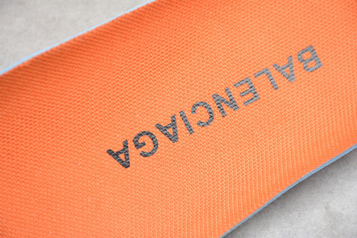 blcg sneaker triple.s.gomma orange