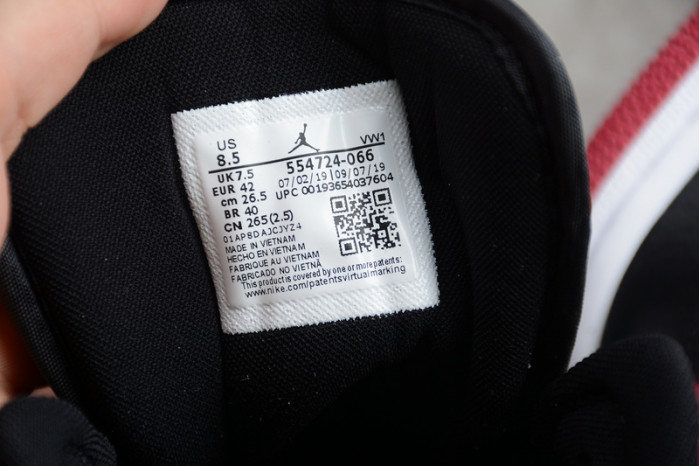 air jordan 1 mid bred toe  554724-066