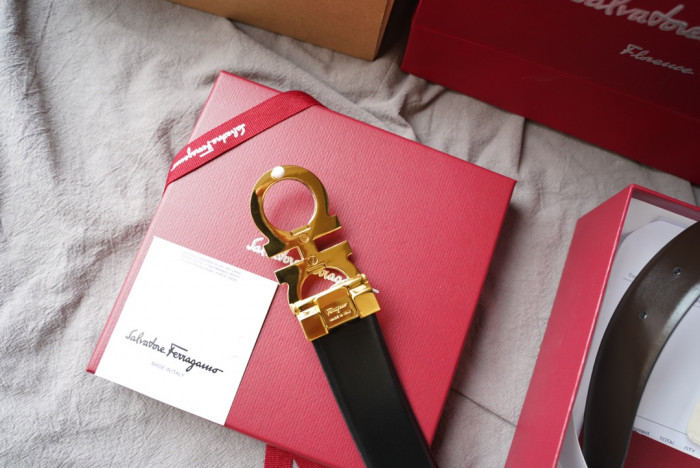 salvatore ferragamo belt