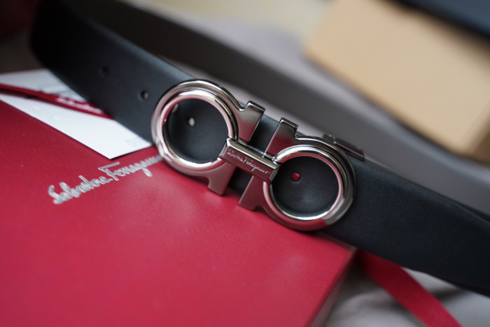 salvatore ferragamo belt