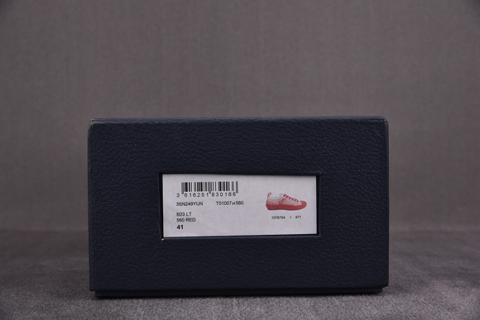 d10r b23 oblique low top sneaker