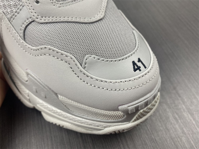 blcg sneaker triple.s.