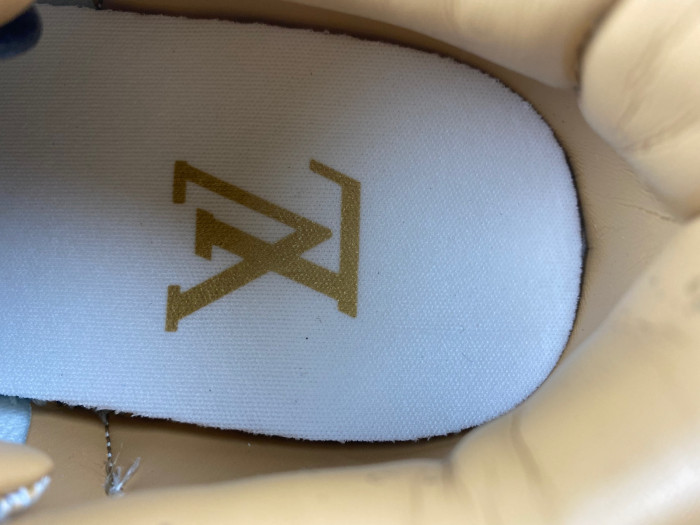 l0vt nike air force 1