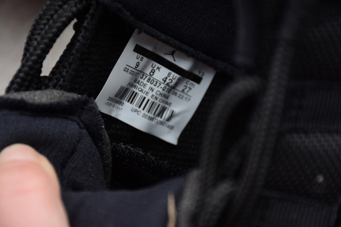 jordan 11 retro playoffs (2012)  378037-010