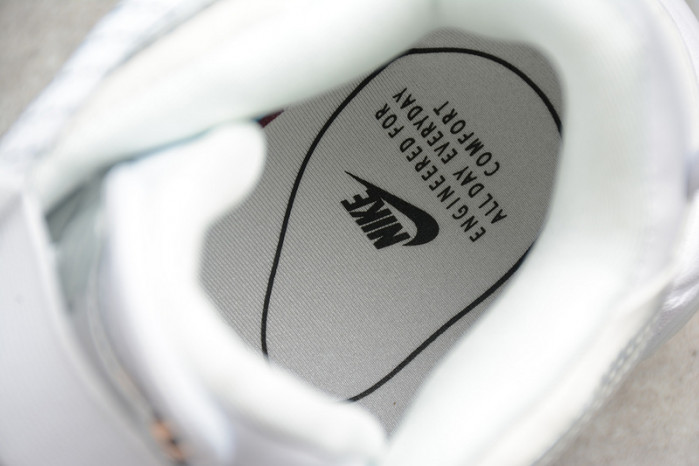 air more uptempo Ch*0me white (w) 917593-100