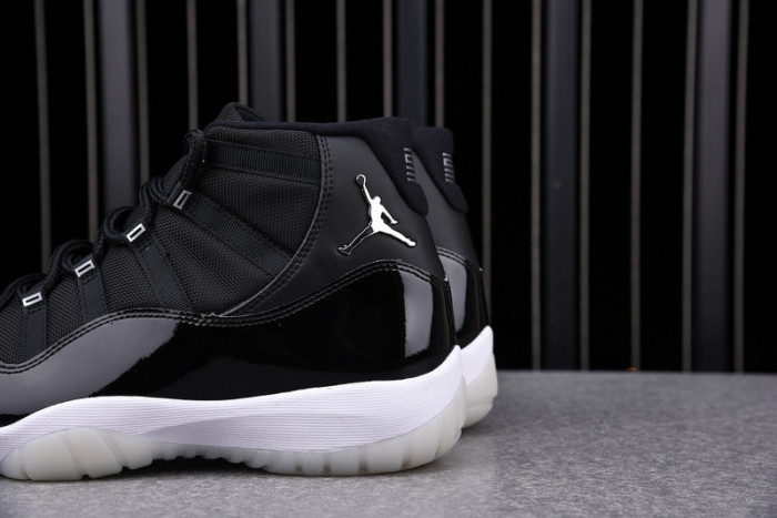 air jordan 11 25th anniversary black silver eyelets ct8012-011