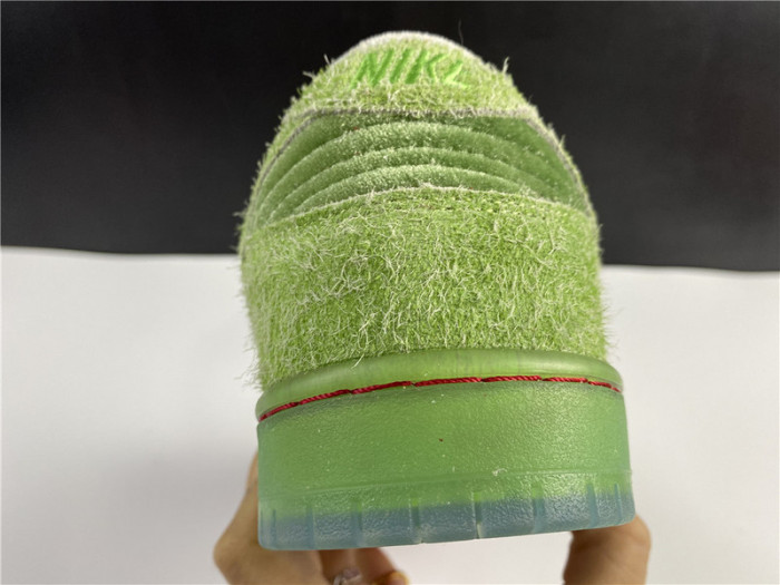 nike sb dunk low"strawberry cough" cw7093-601