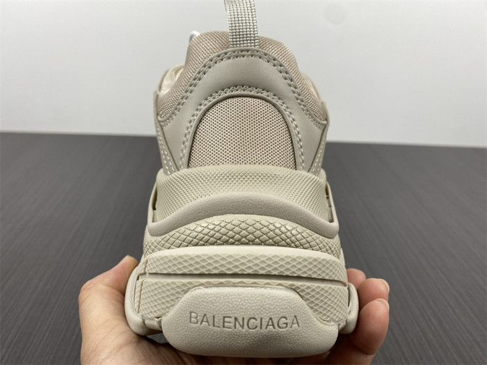 blcg sneaker triple.s.