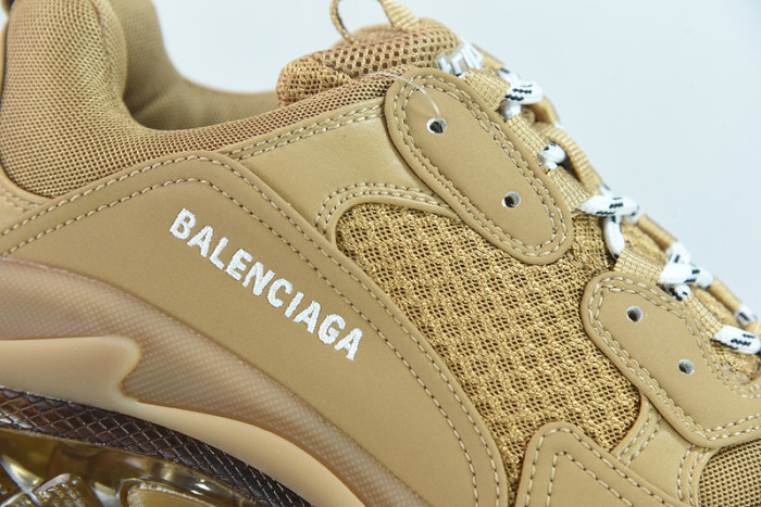 blcg sneaker triple.s.