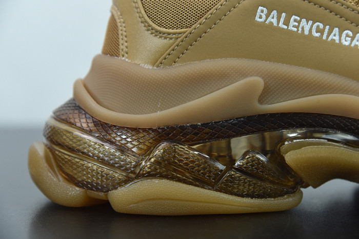 blcg sneaker triple.s.