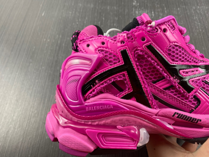 Ba*len*cia*ga -runner