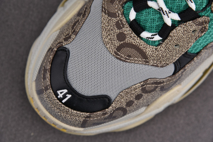 blcg sneaker triple.s.