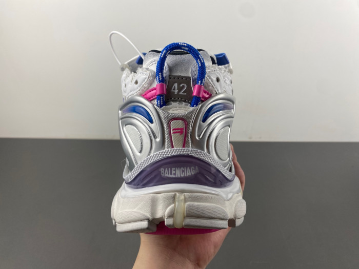 Ba*len*cia*ga -runner