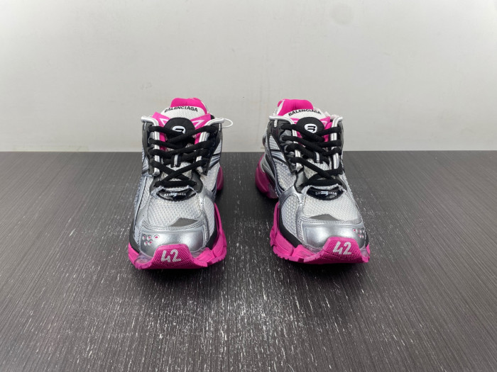 Ba*len*cia*ga -runner