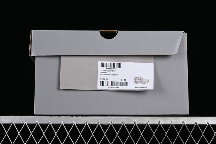 Ba*len*cia*ga -runner