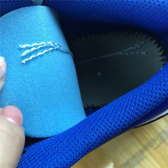 air jordan 1 low hyper royal orange peel 553558-401