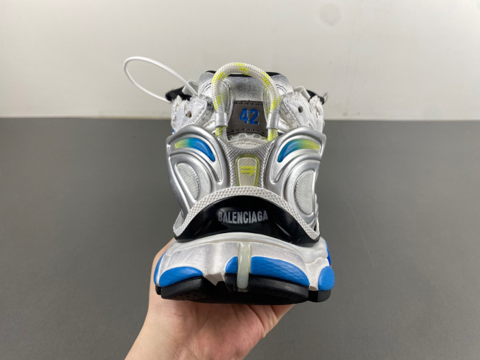 Ba*len*cia*ga -runner