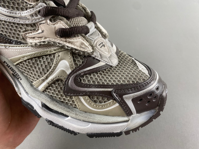 Ba*len*cia*ga -runner