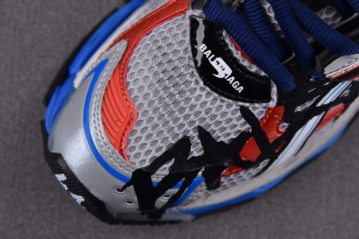 Ba*len*cia*ga -runner