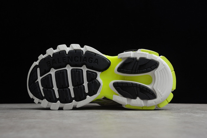 blcg track.2 beige luorescent yellow (w) 568615w2gn55819