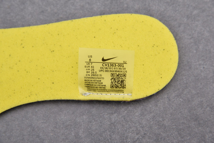 nike vaporwaffle sacai sport fuchsia game royal  cv1363-100