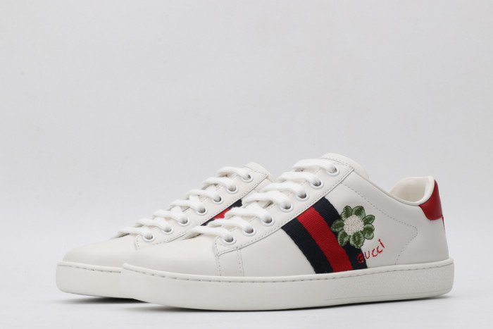 G*u*i ace embroidered low-top sneaker