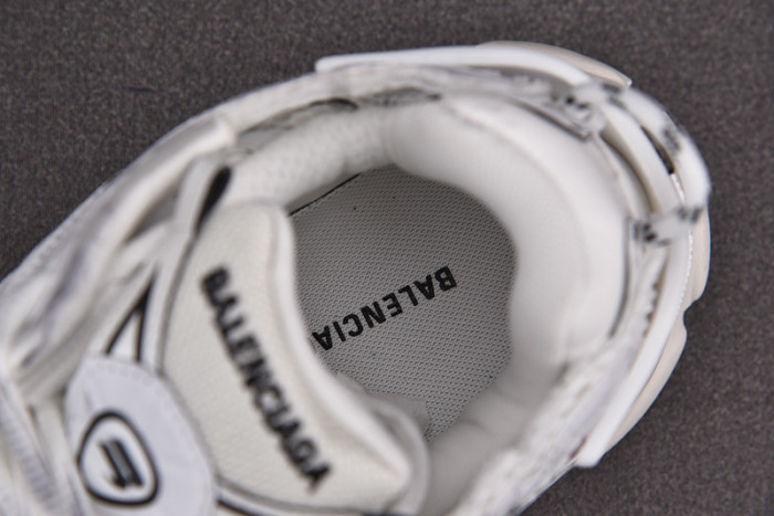 Ba*len*cia*ga -runner