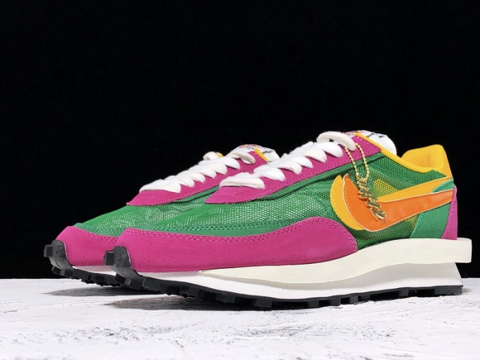 nike ld waffle sacai pine green  bv0073-301