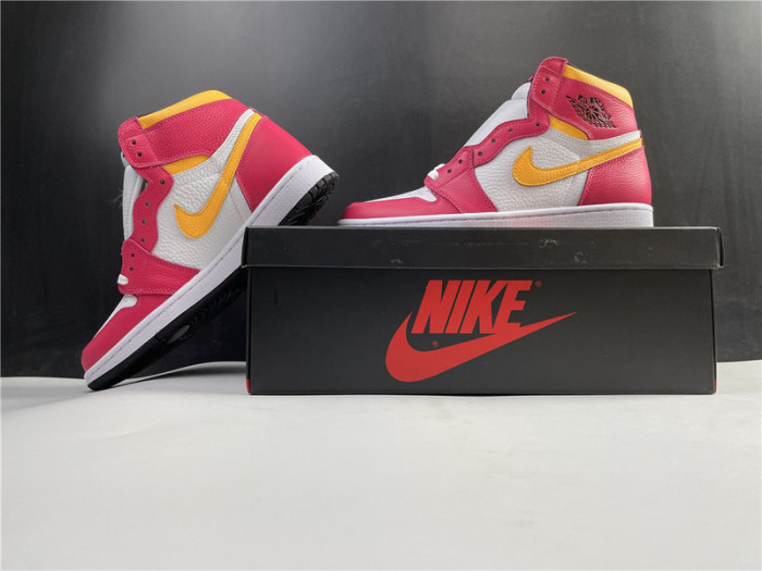 air jordan 1 retro high og light fusion red 555088-603