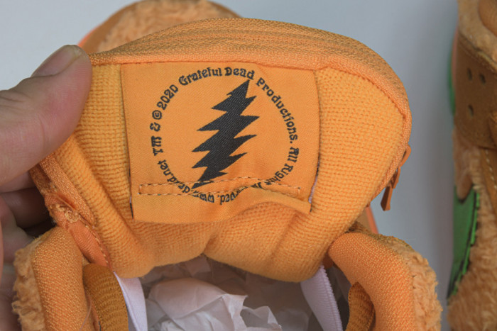 grateful dead nike sb dunk low orange bear cj5378-800