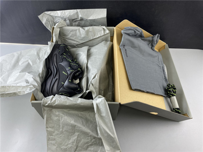 blcg sneaker triple.s.gomma black 524039 w2fa1 7633