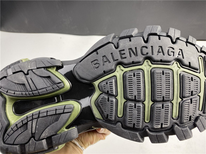 blcg track.2 black and green 568614 w3ae1 2311