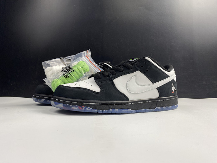 nike sb dunk low staple panda pigeon bv1310-013