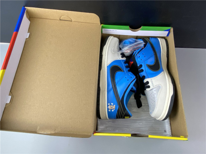 instant skateboard x nike dunk sb low cz5128-400