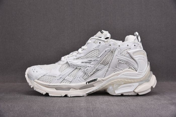 Ba*len*cia*ga -runner