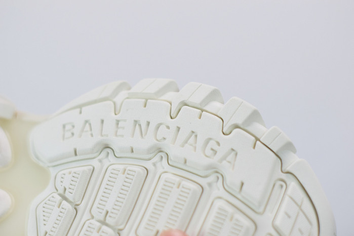 blcg track trainer white and black 542436 w3ac1 9010