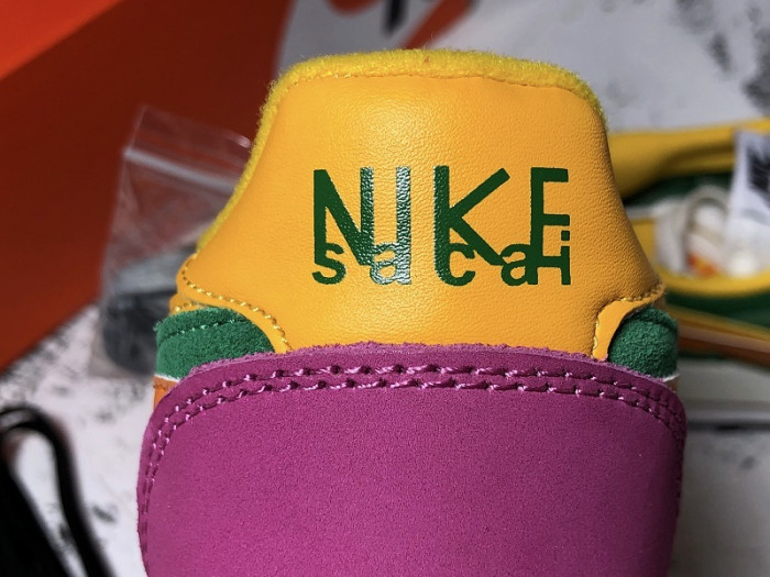 nike ld waffle sacai pine green  bv0073-301