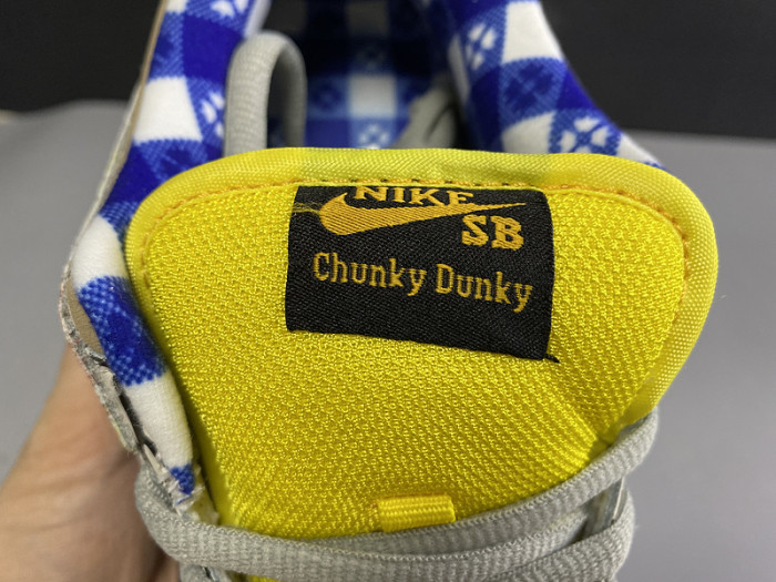 nike duck low pro white red yellow 318403-175