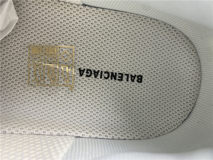 blcg sneaker triple.s.gomma gray 536737 w0901 9089