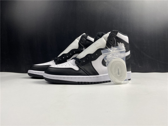 air jordan 1 retro black white (2014) 555088-010
