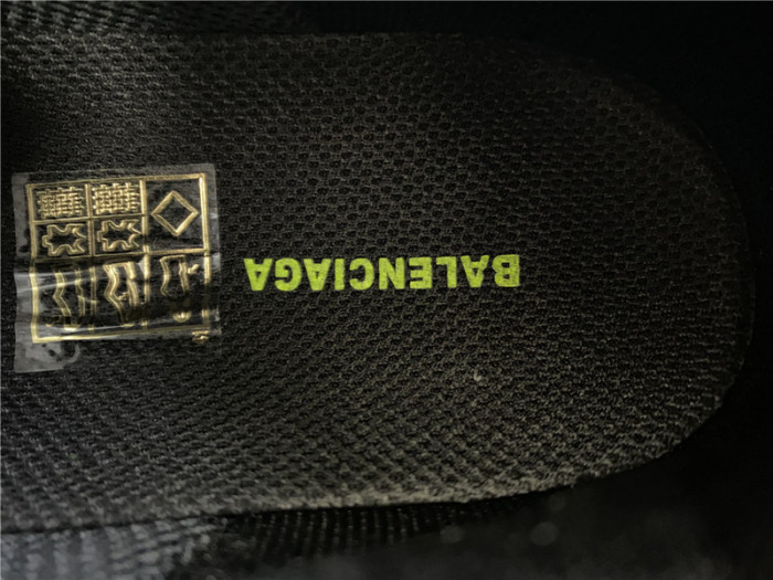 blcg sneaker triple.s.gomma black 524039 w2fa1 7633