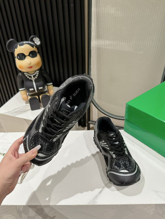 Bo*te*ga ve*ne*ta  sneakers