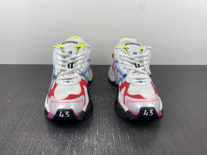 Ba*len*cia*ga -runner