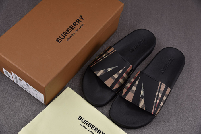 bur_berry slippers