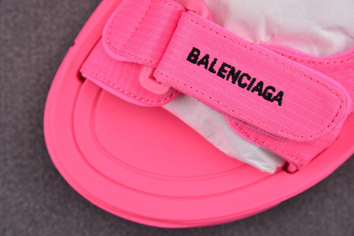 blcg sandals