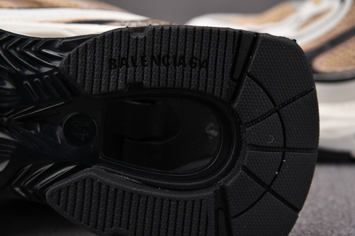 Ba*len*cia*ga x-pander