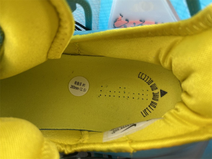 nike lebron 19 christmas - dc9338-400