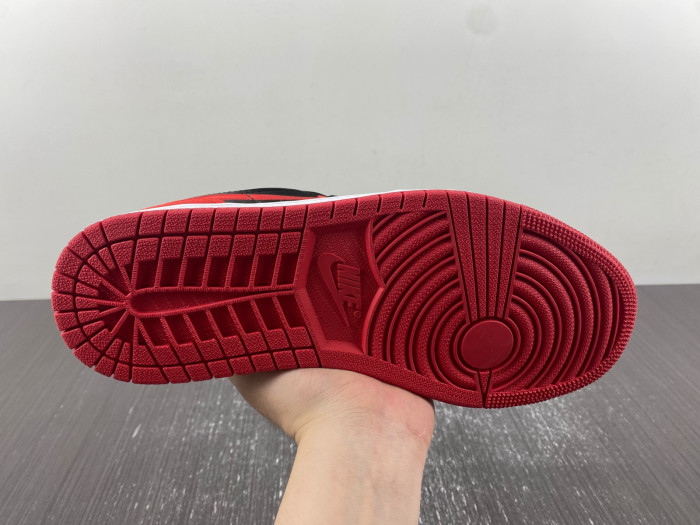 air jordan 1 low og wmns “satin bred " fd4810-061